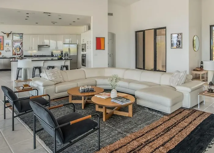 Fallbrook By Avantstay Scottsdale