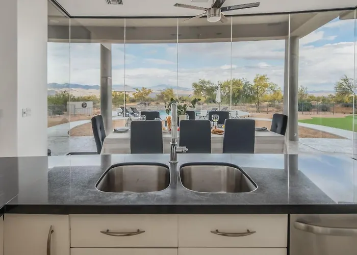 Fallbrook By Avantstay Scottsdale
